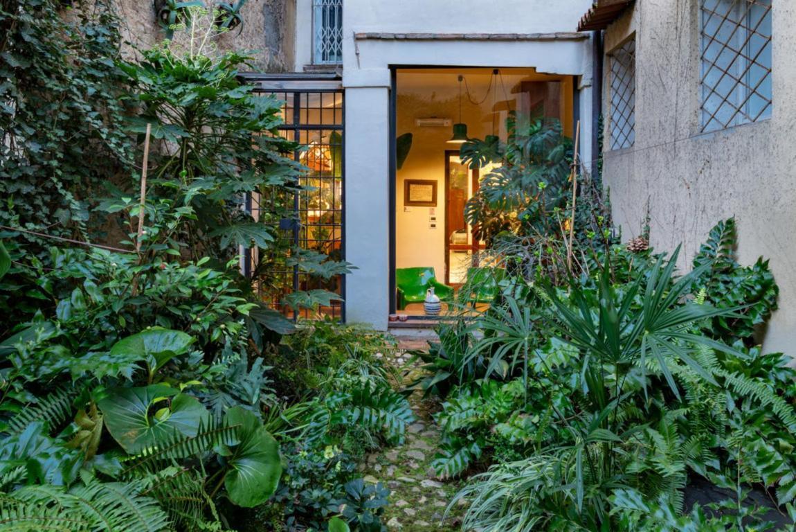 Апартаменты Giardino Segreto - History And Design Болонья Экстерьер фото