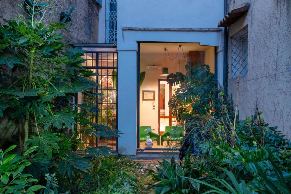 Апартаменты Giardino Segreto - History And Design Болонья Экстерьер фото